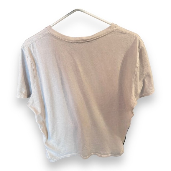 Express Men’s Cotton V-Neck T-Shirt. Size: Medium, Color: Cream - Picture 4 of 4